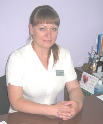 Дондик-Олена-Вячеславівна-вища-квал.категорія.-В-своєму-кабінеті