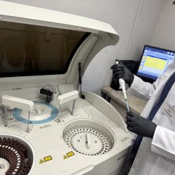 Автоматичний біохімічний аналізатор Mindrey BS-430